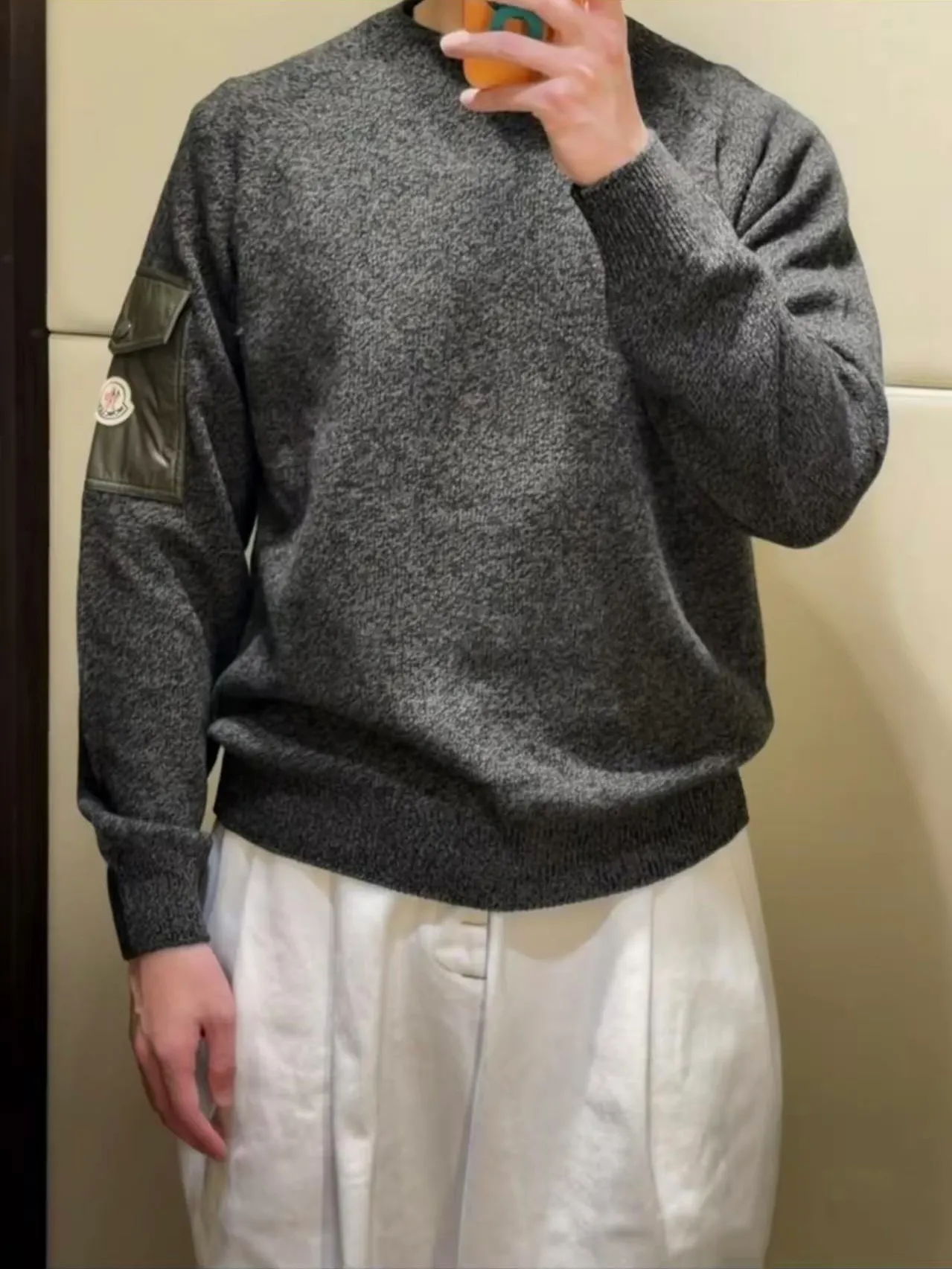 ┃ ┃